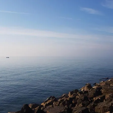 Danyshome Minerva Al Mare In Pieno Centro Апартаменты *